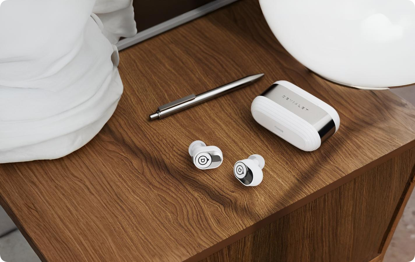 Наушники Devialet Gemini II Iconic White — премиальные беспроводные наушники с чистым звуком, активным шумоподавлением и комфортной посадкой