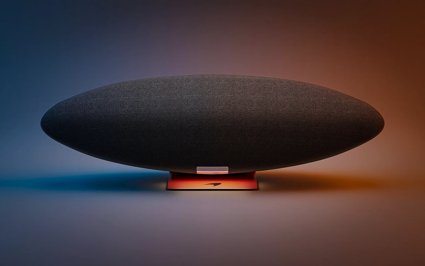 Bowers & Wilkins Zeppelin McLaren Edition &mdash; премиальная беспроводная колонка с мощным стереозвуком и уникальным дизайном McLaren