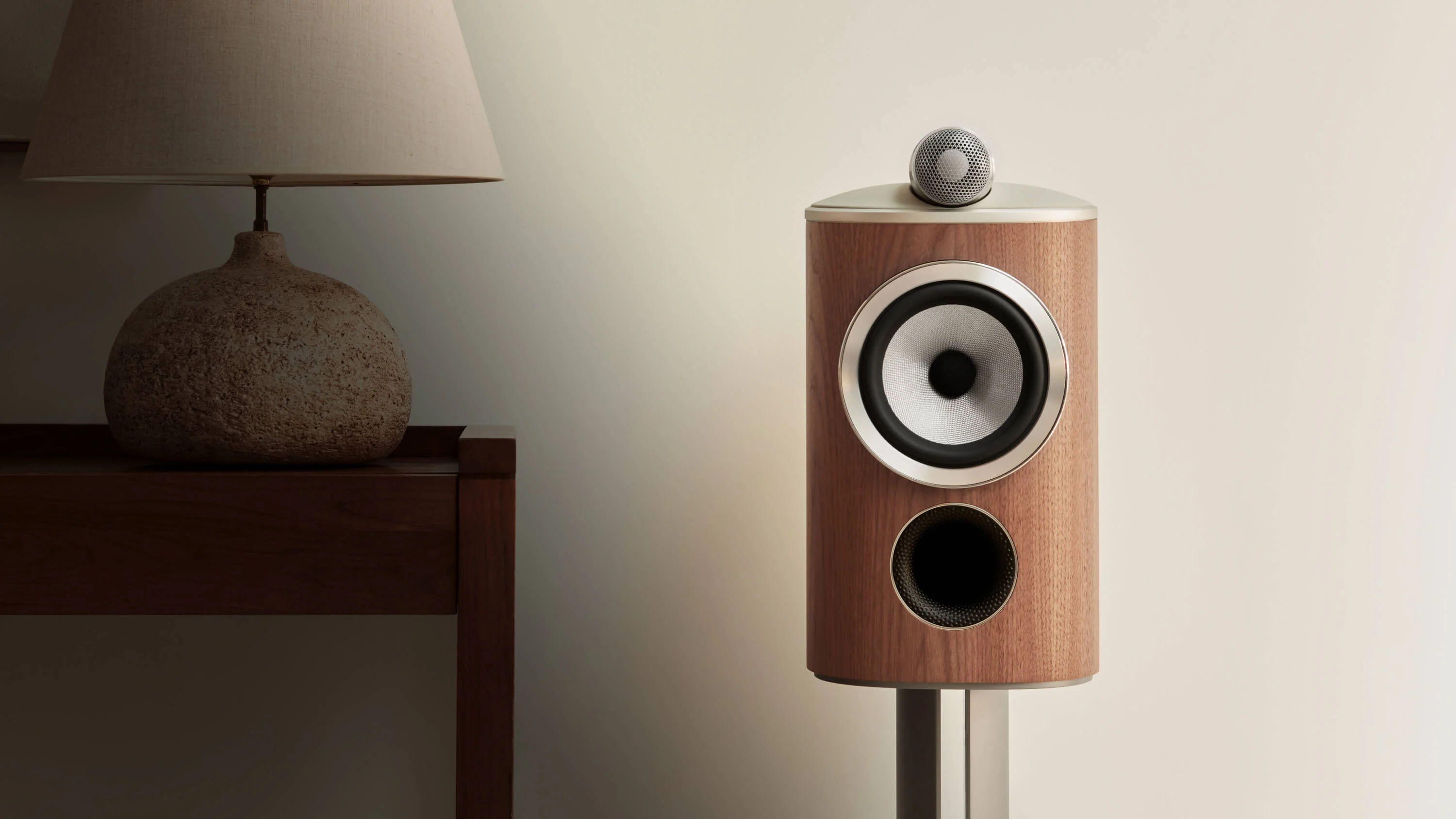 Bowers & Wilkins 805 D4